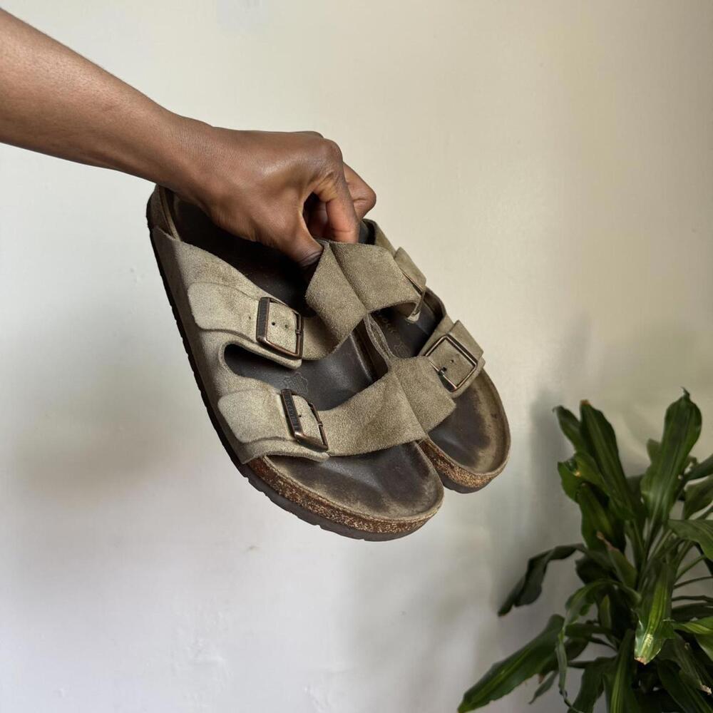 Birkenstock taupe suede leather sandals Men‎ 10 Women 11.5